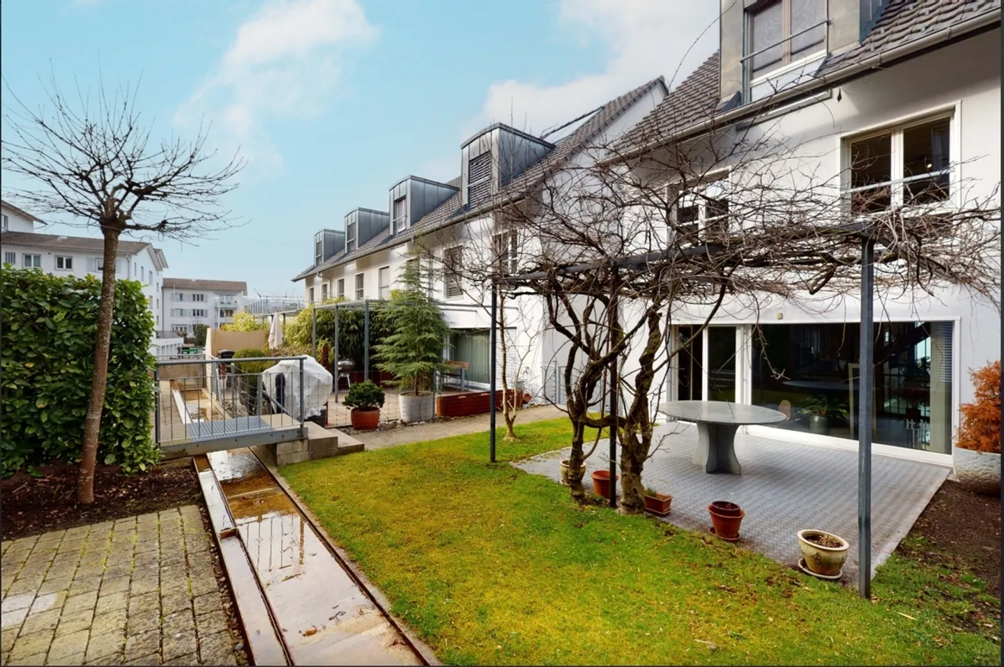 Modernes Reihenhaus in Horgen, Kanton ZH - Foto 1 von 13