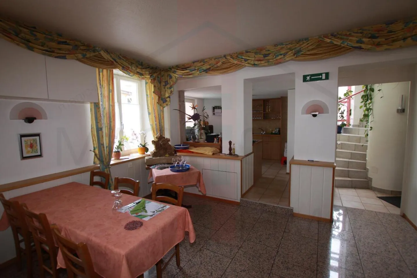 Gewerbeimmobilie in Fontenais - Foto 4 von 8