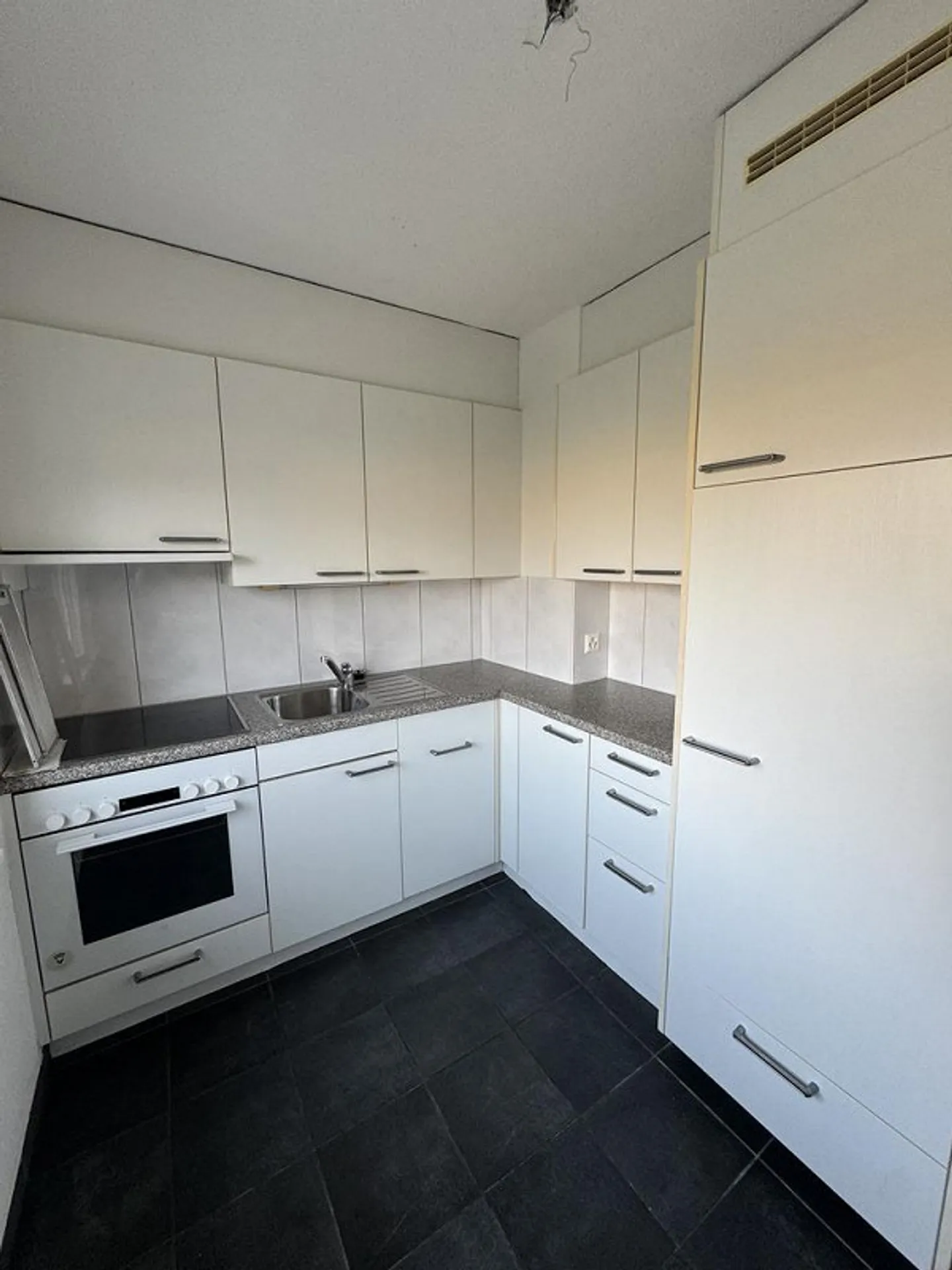 Central Residential Location near Albisriederplatz - Photo 2 of 5