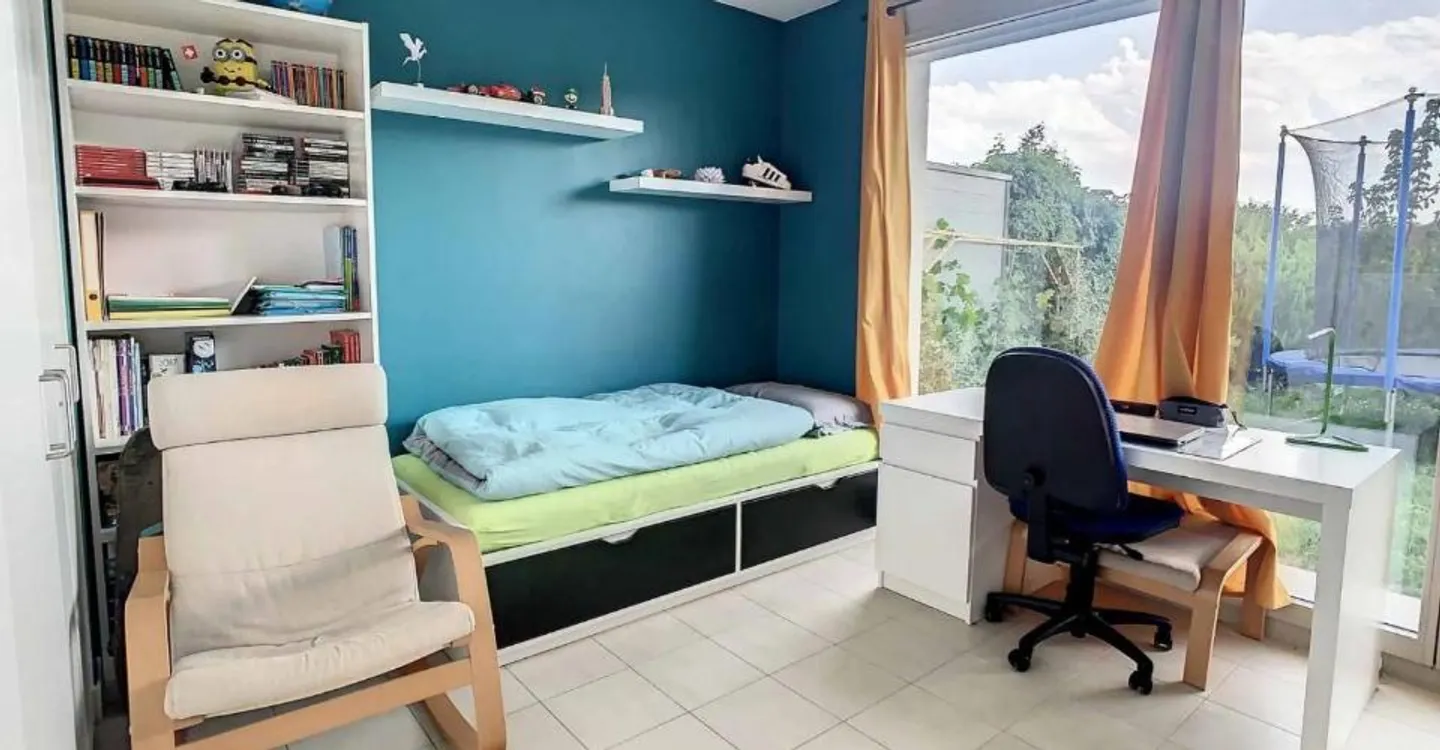 Appartement Charmant avec Jardin - Photo 5 sur 8