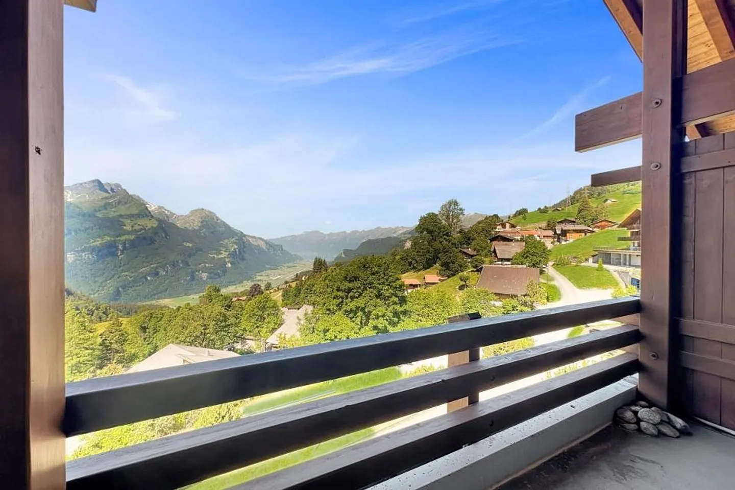 Un Emplacement de Choix dans les Alpes Suisses - Photo 6 sur 13