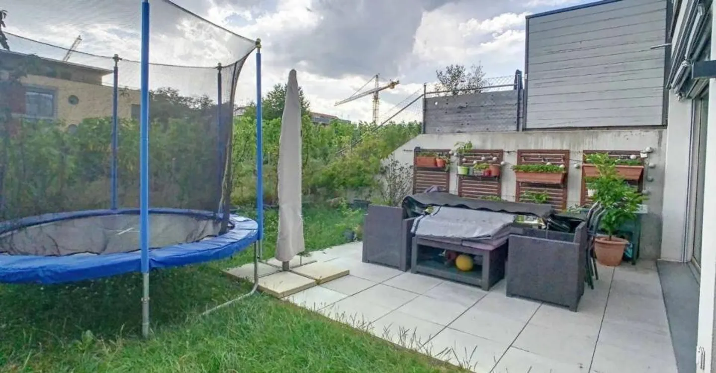 Appartement Charmant avec Jardin - Photo 4 sur 8