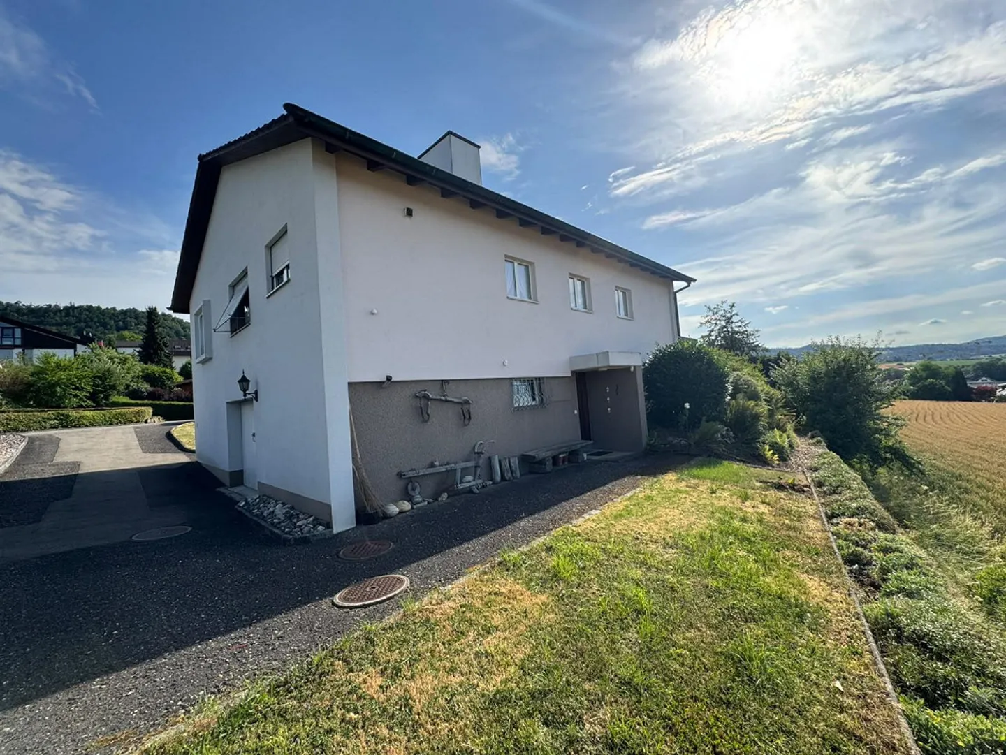 Propriété familiale bien entretenue dans un quartier résidentiel calme - Photo 4 sur 27