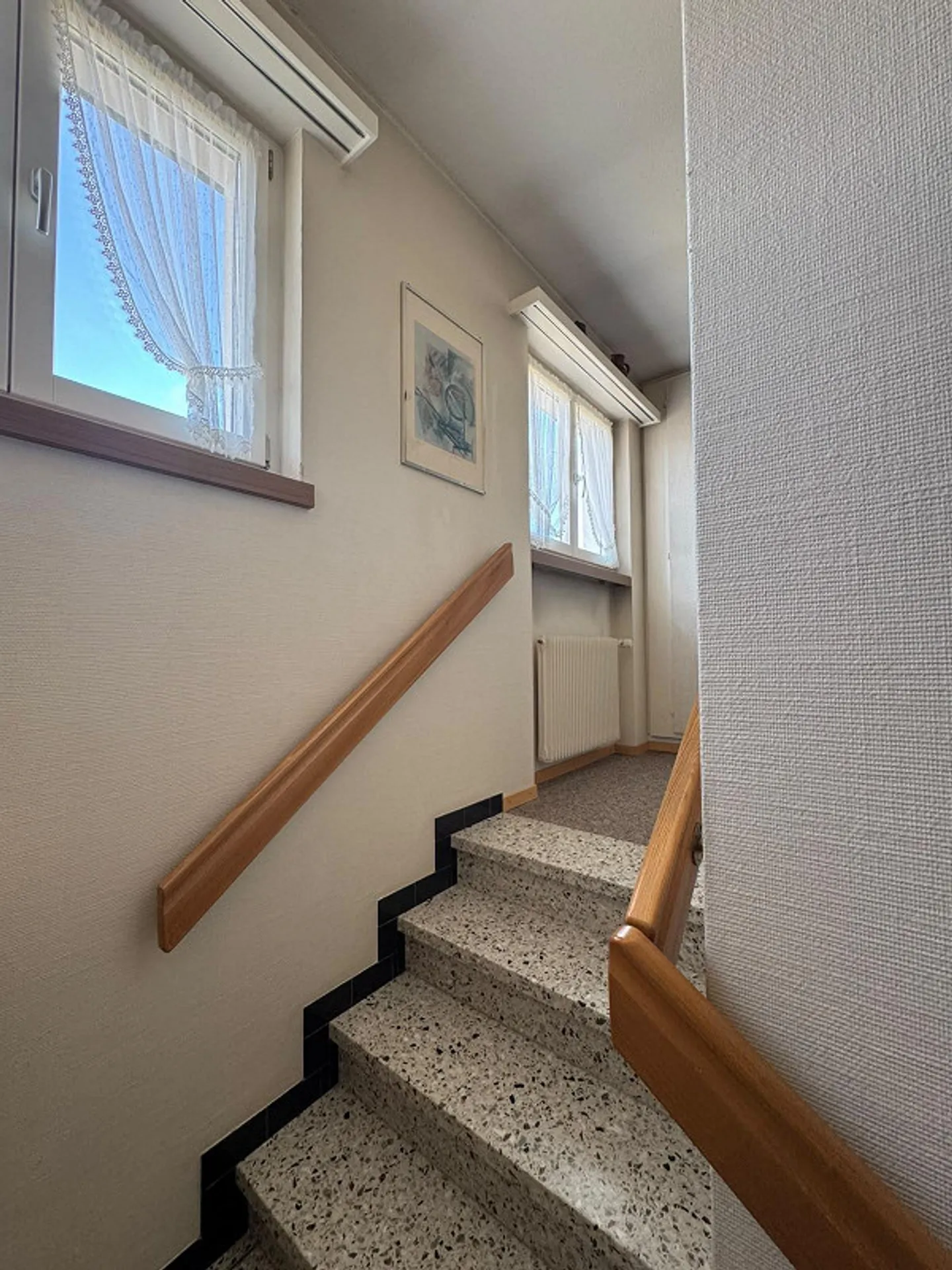 Propriété familiale bien entretenue dans un quartier résidentiel calme - Photo 15 sur 27