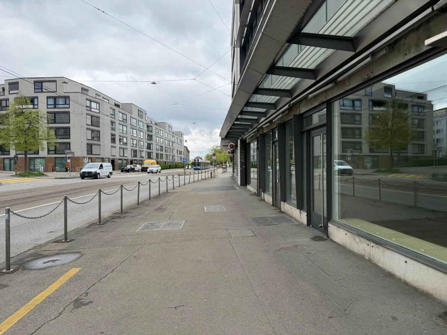 Moderne Verkaufsfläche in Zürich - Foto 4 von 7