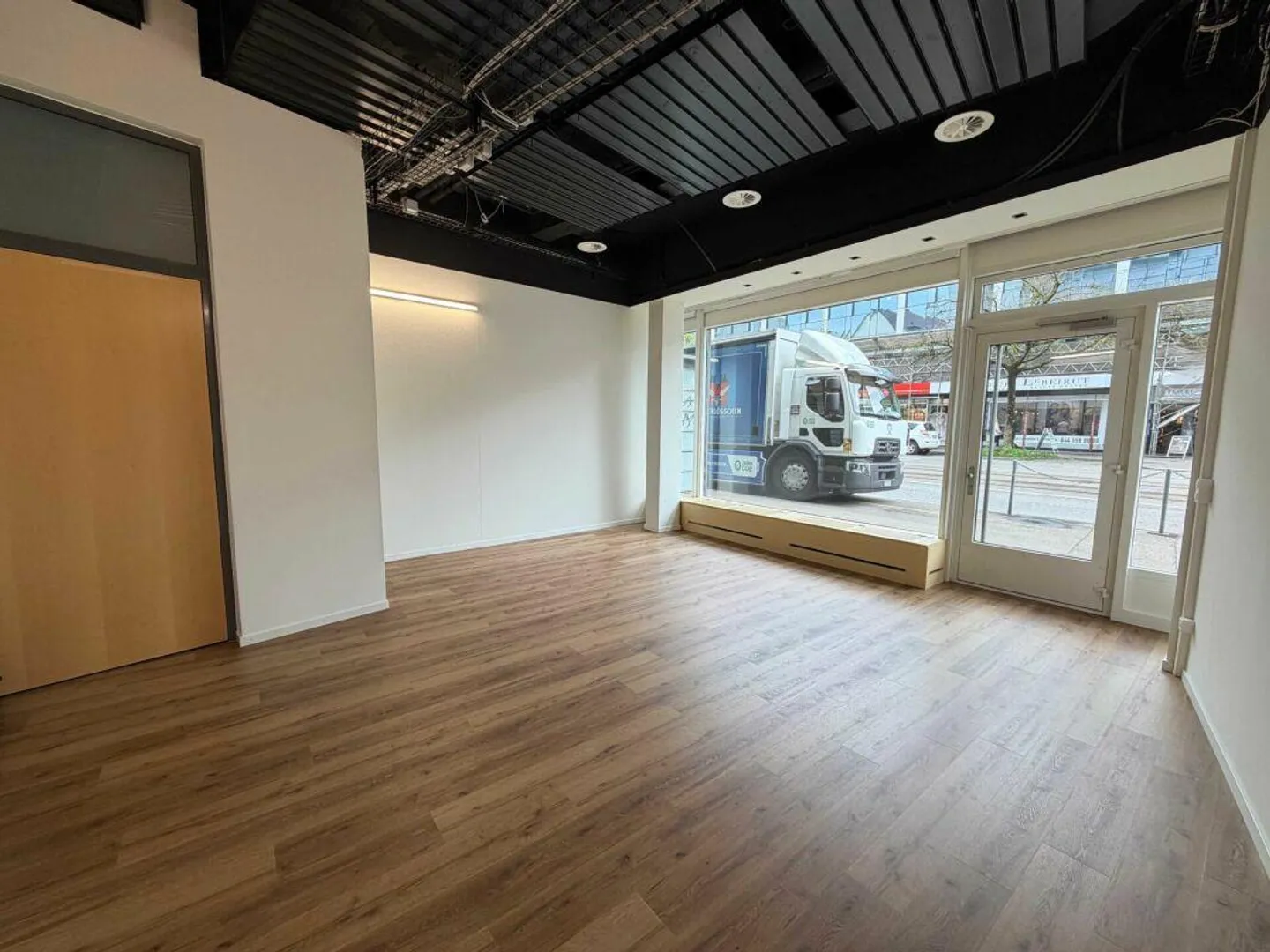 Moderne Verkaufsfläche in Zürich - Foto 5 von 7