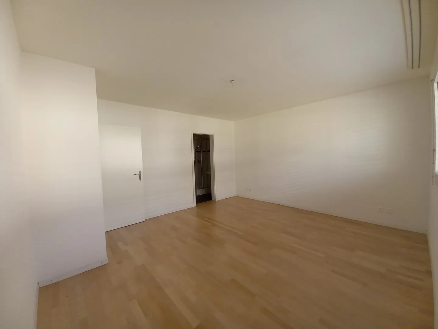 Moderne 4 1/2-Zimmerwohnung - Foto 11 von 12