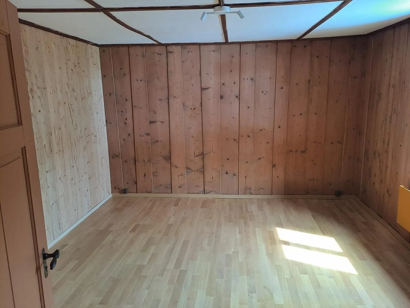 Sonnige renovierte Wohnung - Foto 6 von 11
