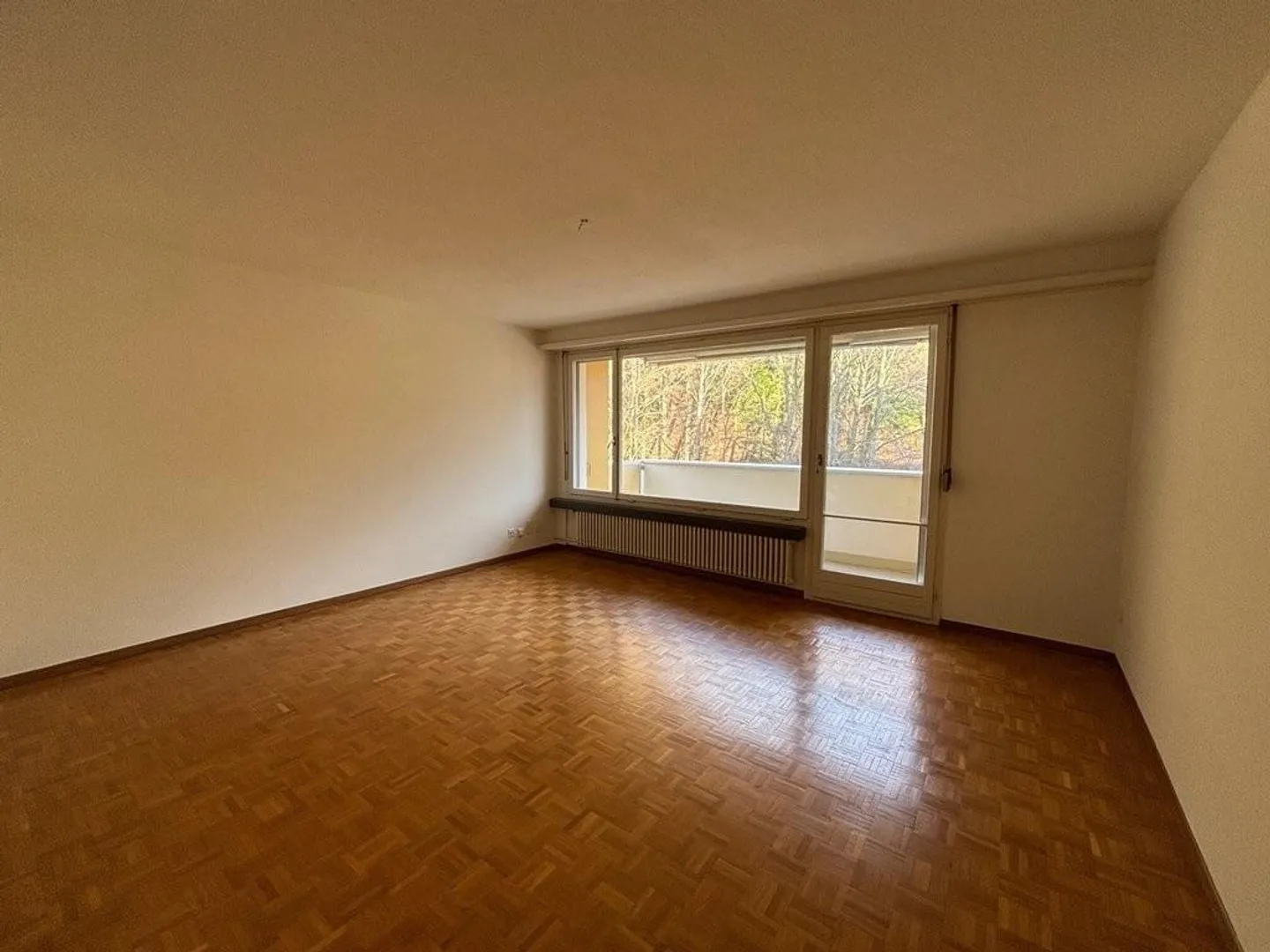 2.5-room apartment in Adliswil TEMPORARY UNTIL 30.09.2027 - Photo 3 of 8