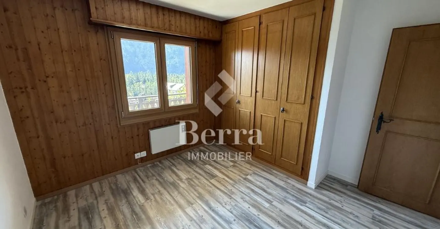 3,5 Zimmer renoviert, großer Balkon nach Südwesten und freie Sicht - Foto 7 von 12