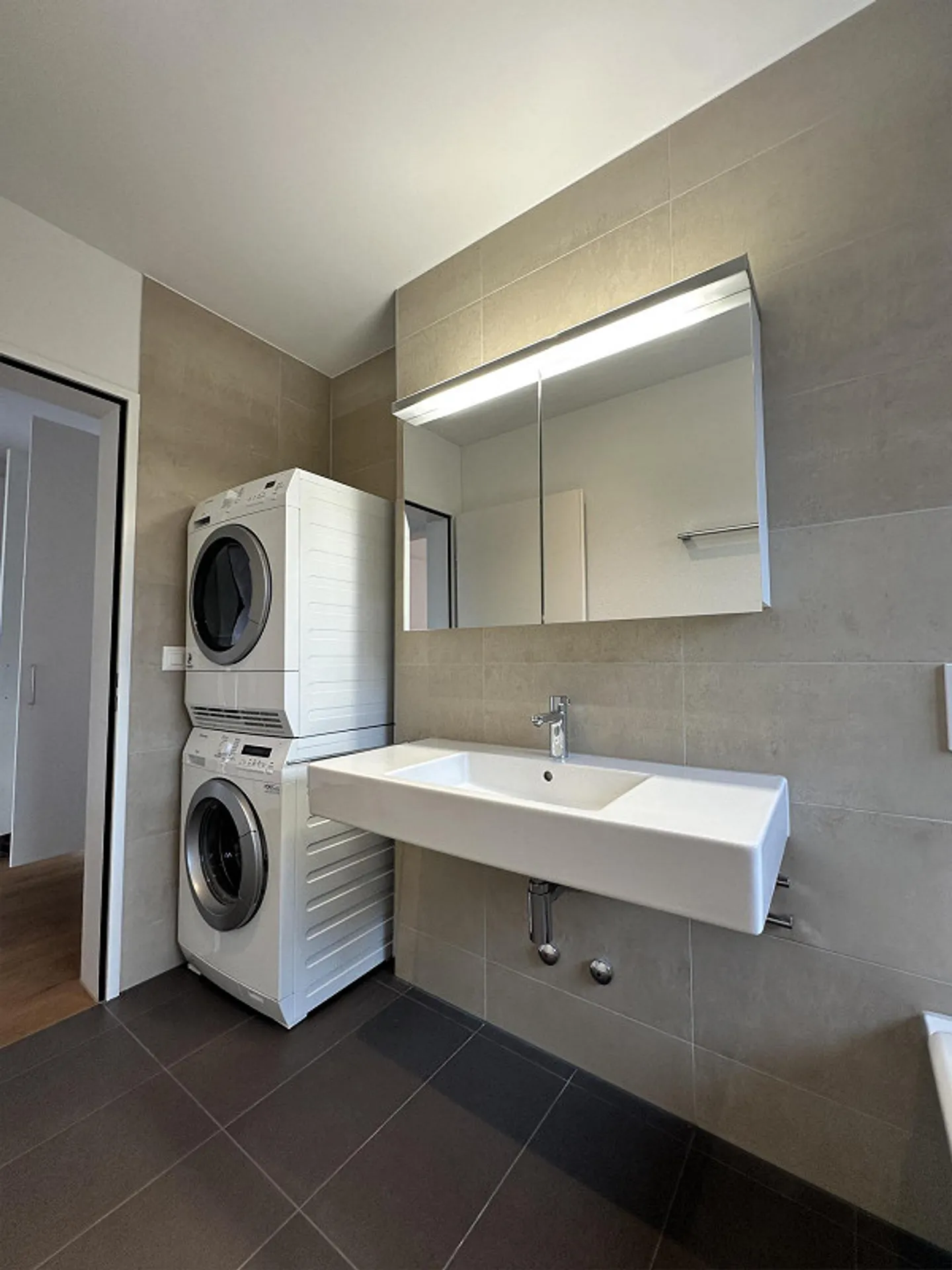 Moderne Wohnung mit Seeblick - Foto 8 von 10