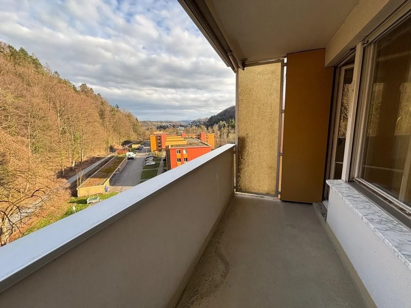 2.5-room apartment in Adliswil TEMPORARY UNTIL 30.09.2027 - Photo 7 of 8