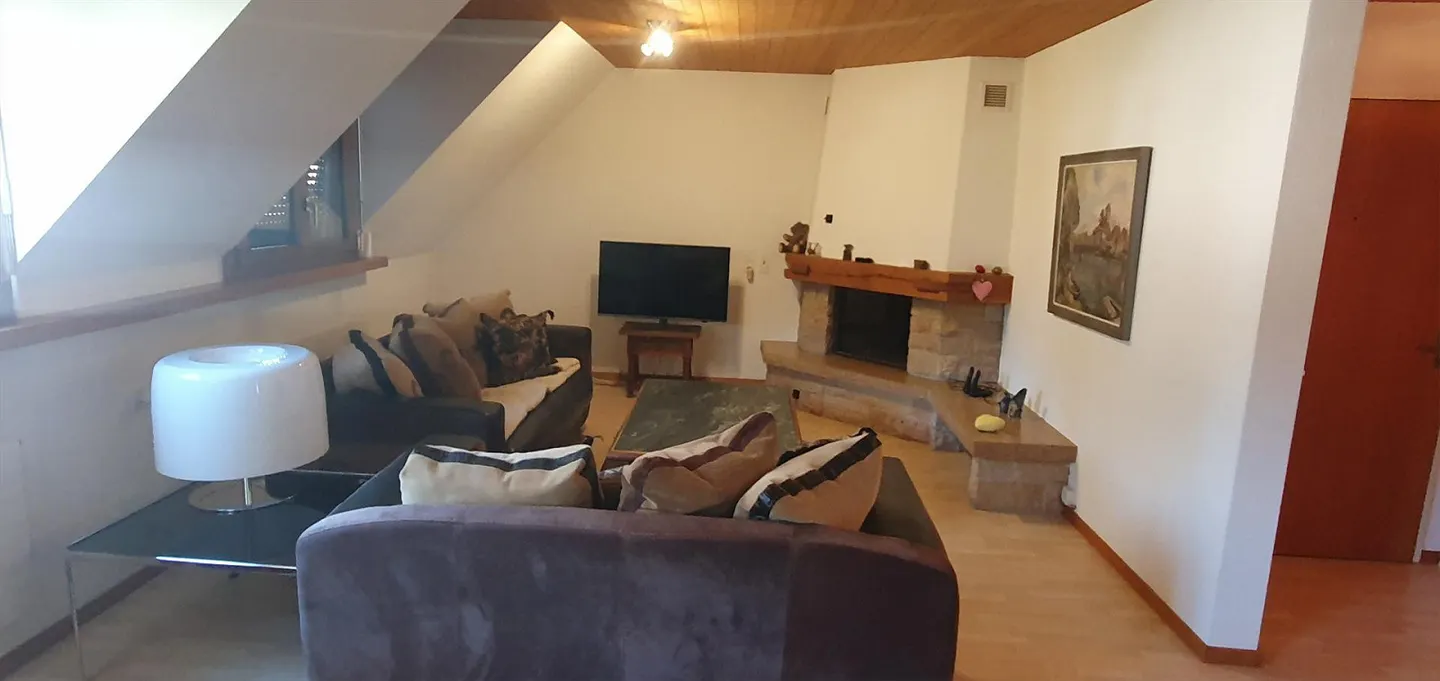 Ruhige 4,5 Zi Wohnung - Foto 2 von 13