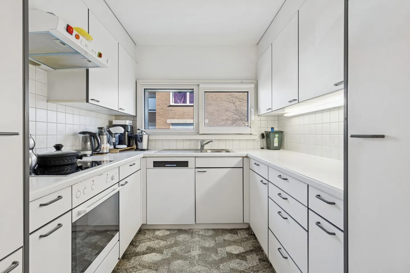 Appartement charmant près du canal de la Thielle avec place de parking dans le garage - Photo 5 sur 13