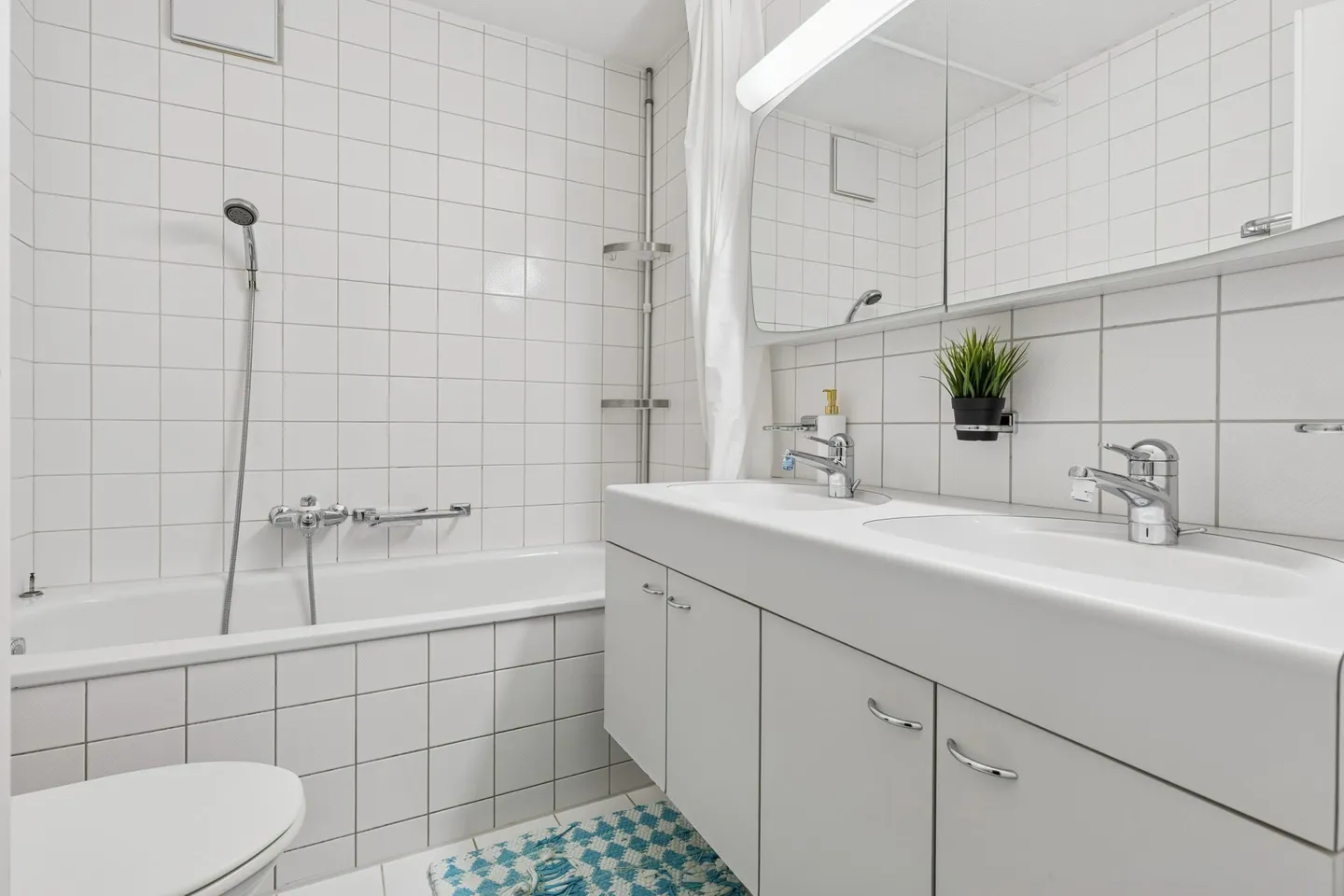 Appartement charmant près du canal de la Thielle avec place de parking dans le garage - Photo 8 sur 13