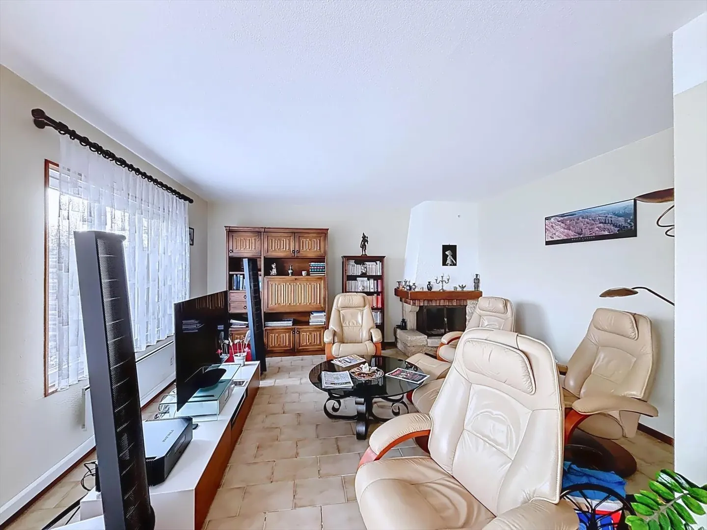 Semi-detached villa with 5.5 rooms on the heights of Boudry - Photo 5 of 11