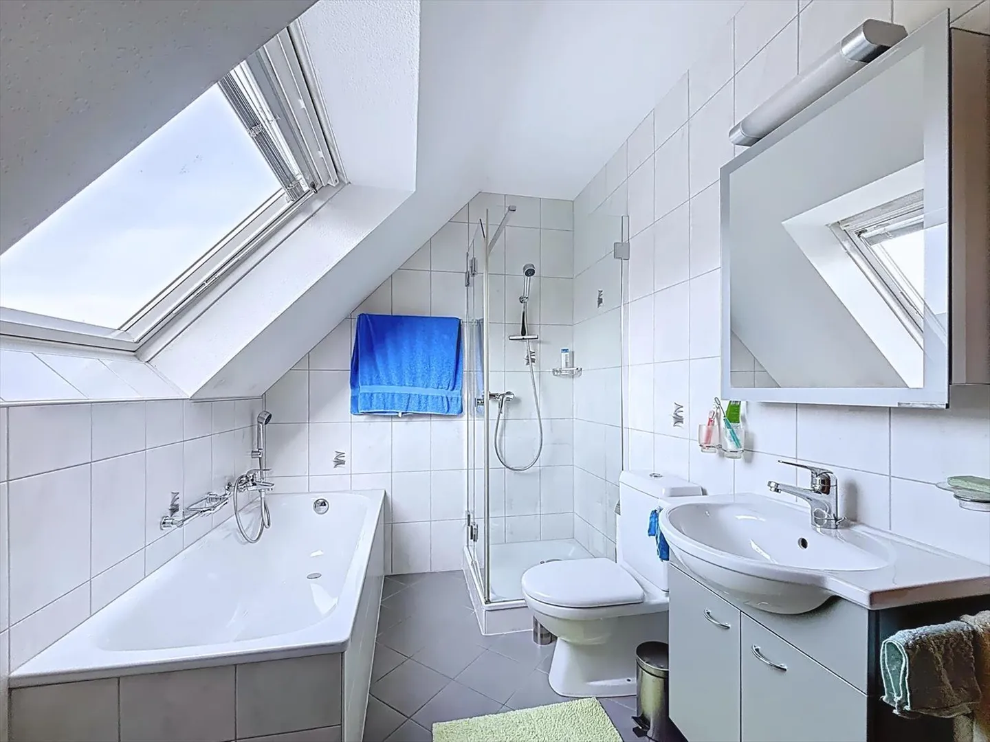 Semi-detached villa with 5.5 rooms on the heights of Boudry - Photo 8 of 11