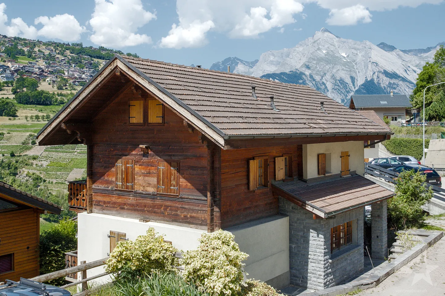 Chalet di 5,5 stanze con fascino, 180 m2, posizione soleggiata - Foto 1 di 17