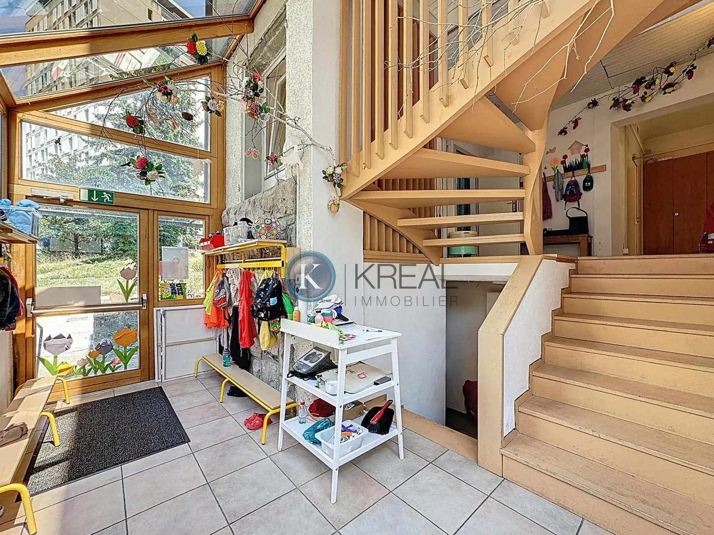 330 m² Charme et Potentiel avec Jardin Privé à Lausanne - Photo 3 sur 11