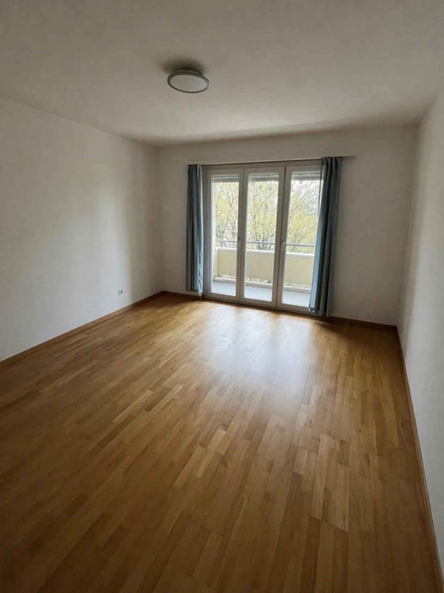 Zentrales Apartment in Dübendorf - Foto 3 von 8