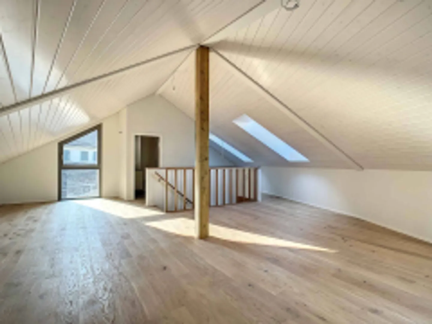 Duplex 3,5 camere con charme – posizione eccezionale a pochi passi dal lago - Foto 8 di 11