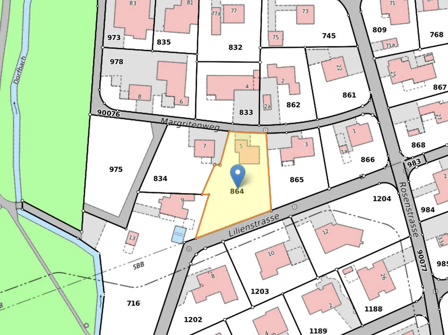 Detached single-family house with large plot - Photo 4 of 5