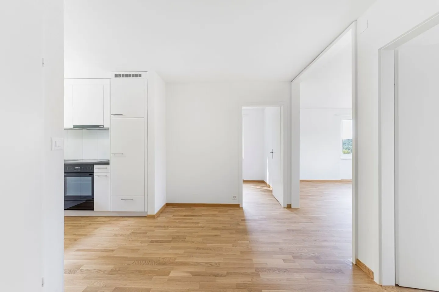 Appartamento 3.5 locali appena ristrutturato in posizione centrale a Zollikofen - Foto 7 di 12