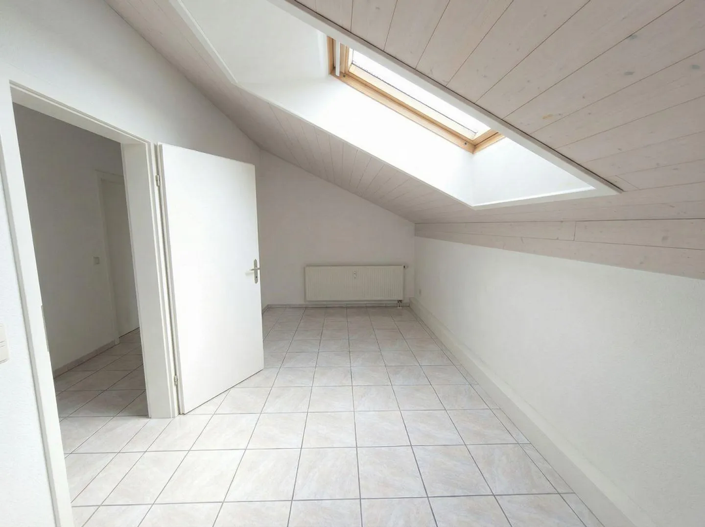 Spaziosa casa familiare a Monte Carasso - Foto 9 di 13