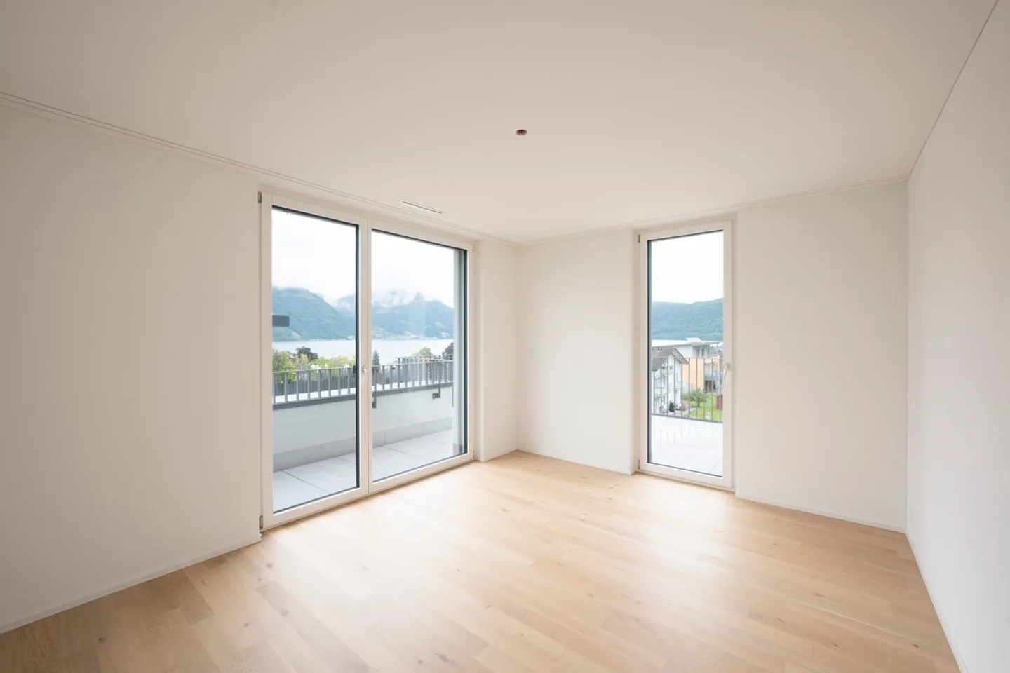 Luxuriöse Attikawohnung mit Seeblick - Foto 10 von 13