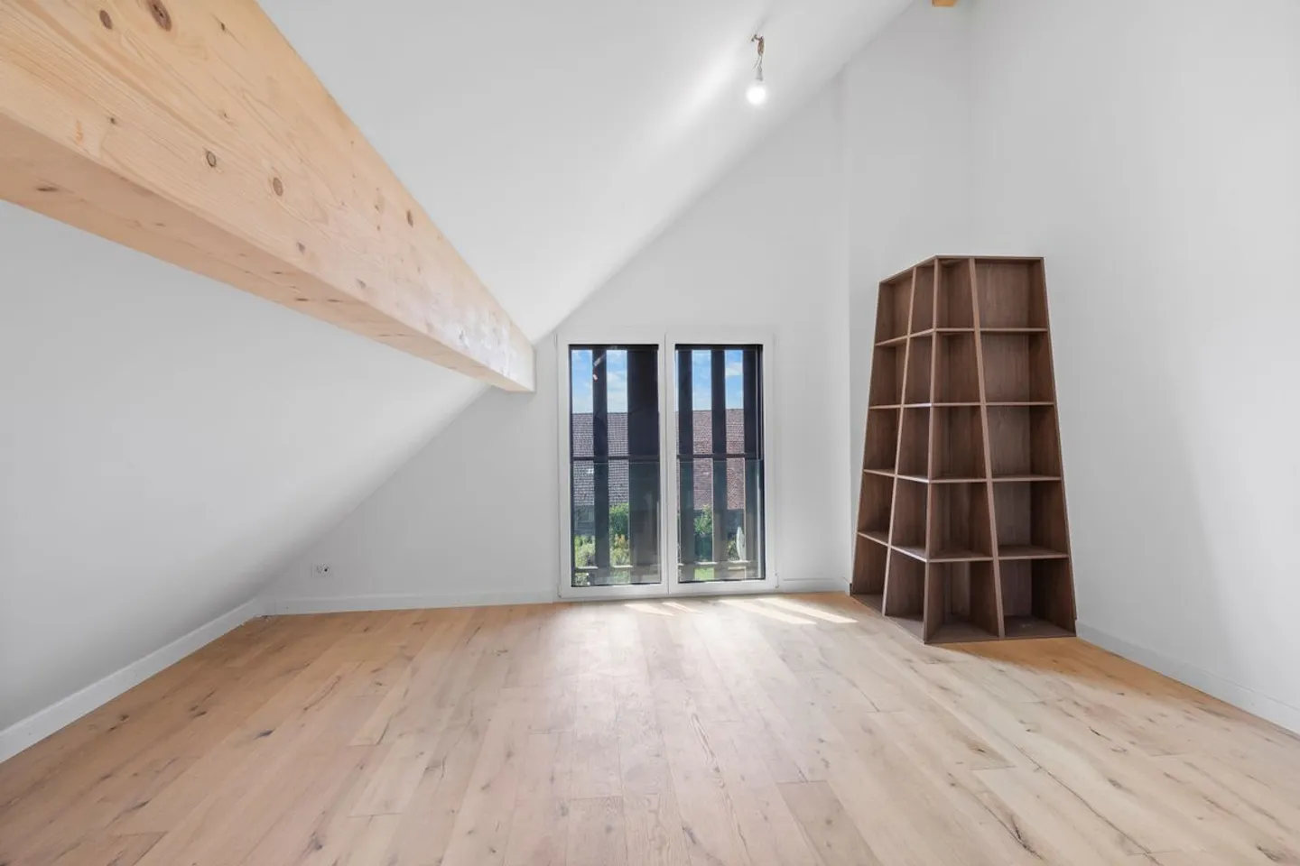 Eleganza d'altri tempi e comfort moderno per questo appartamento di 4,5 locali in un edificio classificato - Foto 6 di 13