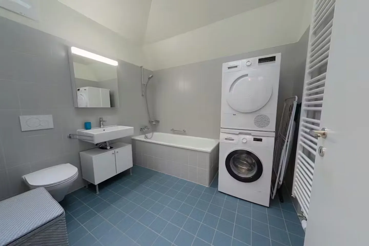 Charmantes Chalet in Lausanne - Foto 4 von 6