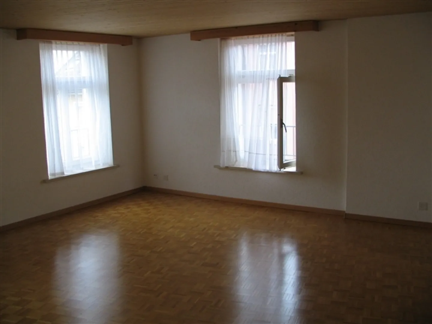 Bright, spacious 2-room apartment - near university - Photo 4 of 6