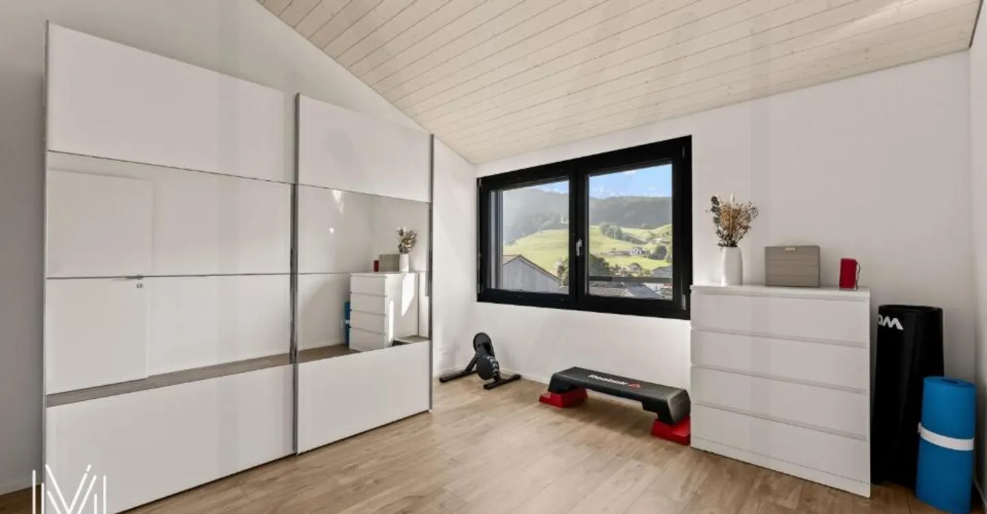 MAGNIFICENT CONTEMPORARY INDIVIDUAL HOUSE OF 5.5 ROOMS - Wooden architecture, modern comfort and quality of life between Fribourg and Bulle - Photo 12 of 12