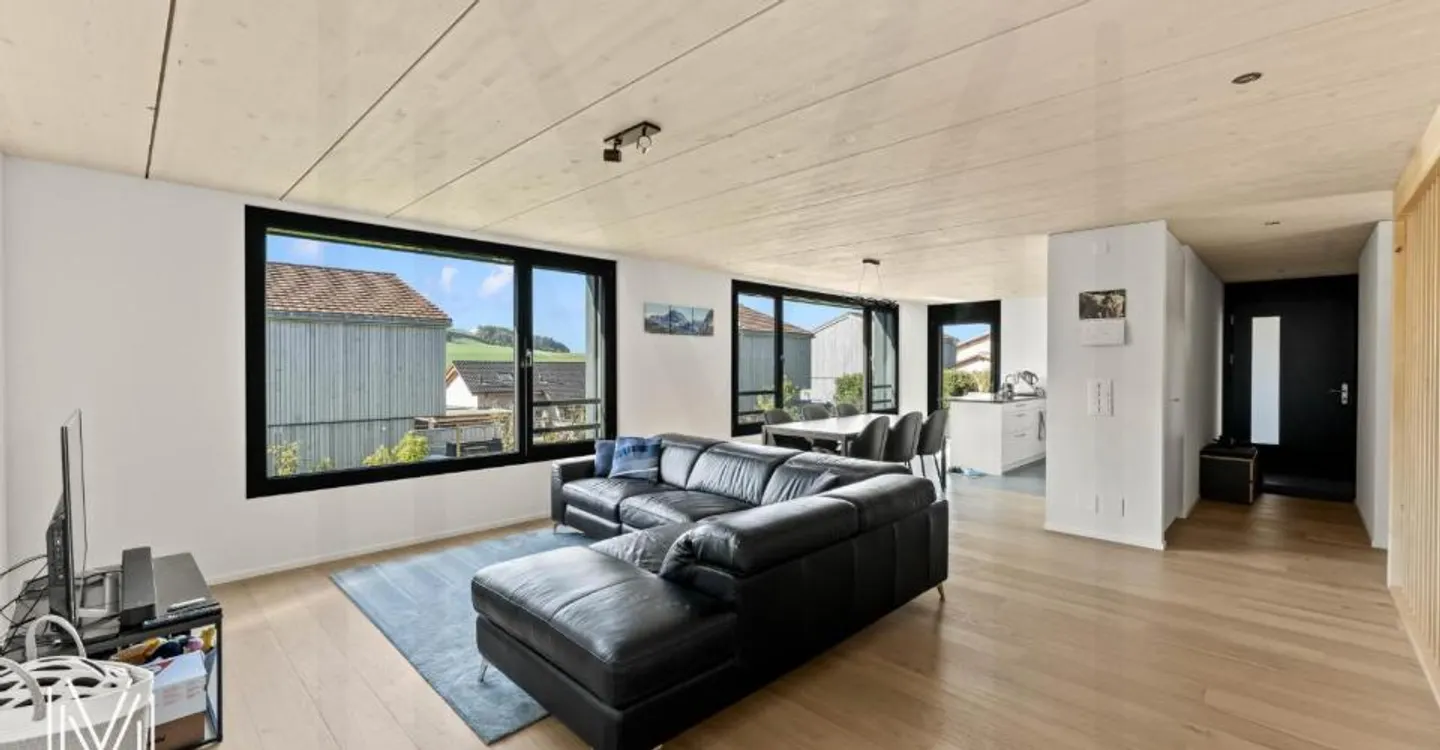 MAGNIFICENT CONTEMPORARY INDIVIDUAL HOUSE OF 5.5 ROOMS - Wooden architecture, modern comfort and quality of life between Fribourg and Bulle - Photo 5 of 12