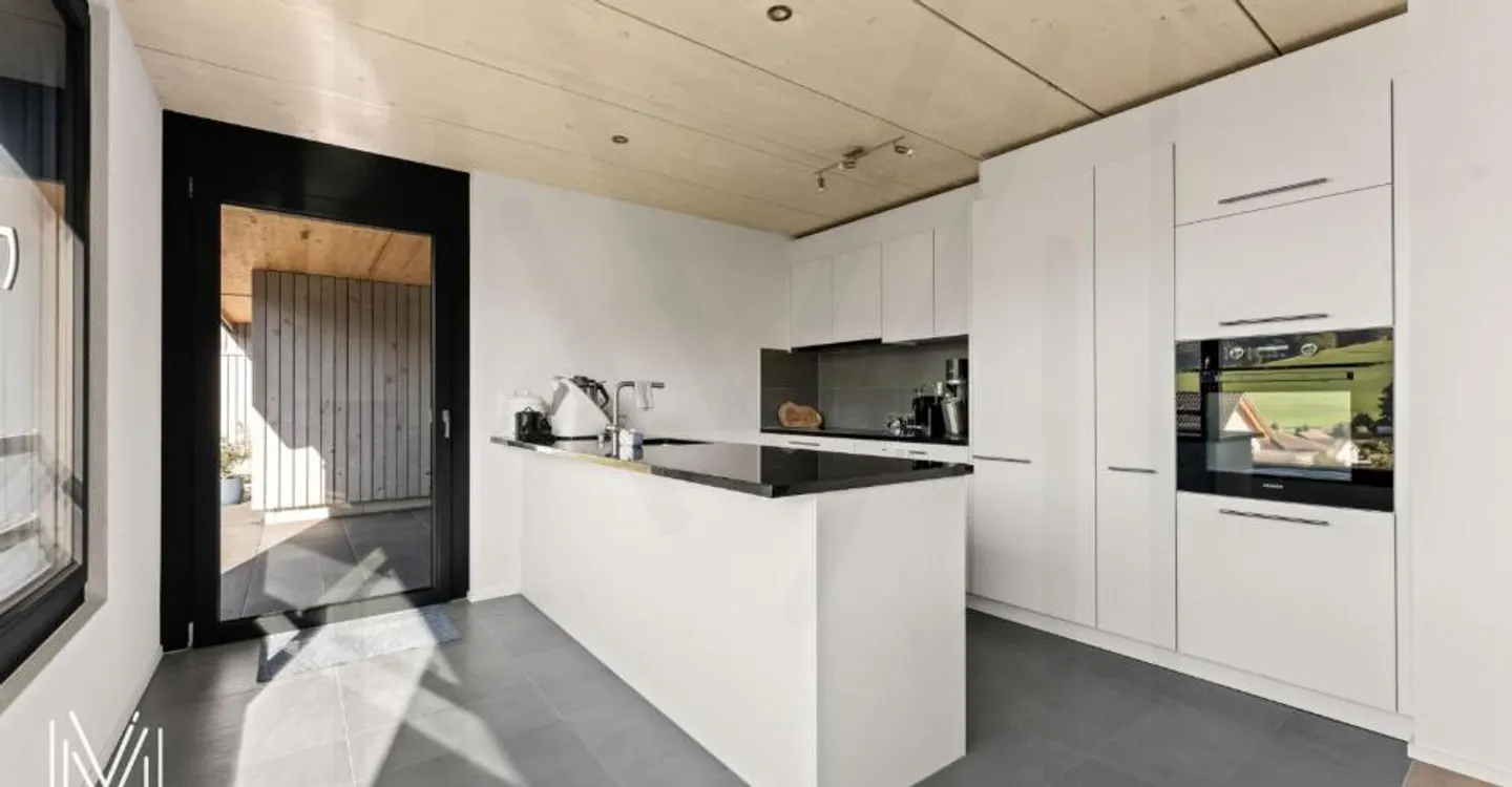 MAGNIFICENT CONTEMPORARY INDIVIDUAL HOUSE OF 5.5 ROOMS - Wooden architecture, modern comfort and quality of life between Fribourg and Bulle - Photo 6 of 12