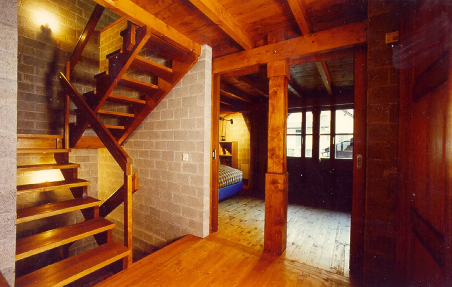 Casa unifamiliare contemporanea - Foto 3 di 14