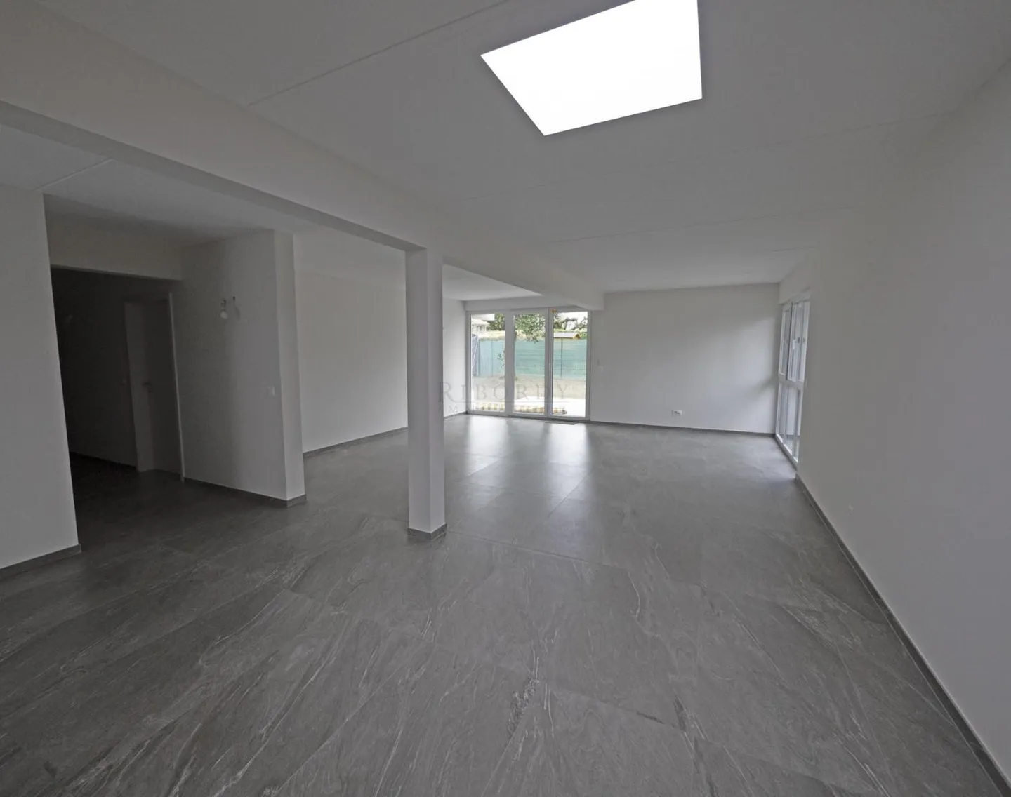 Maison Exclusive au Bord du Lac - Photo 1 sur 9