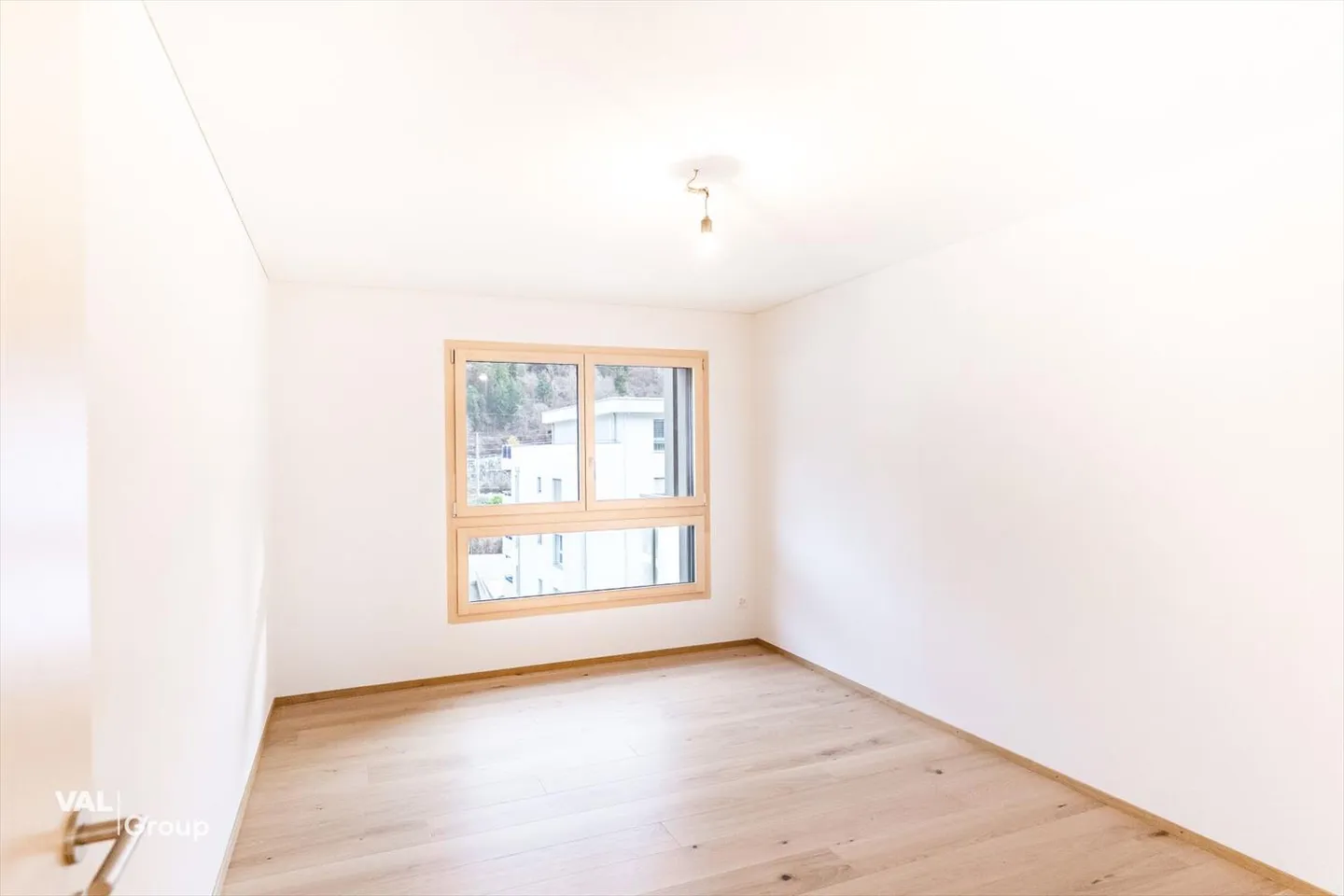 Appartamento moderno di 5,5 stanze con grande balcone - Foto 7 di 13