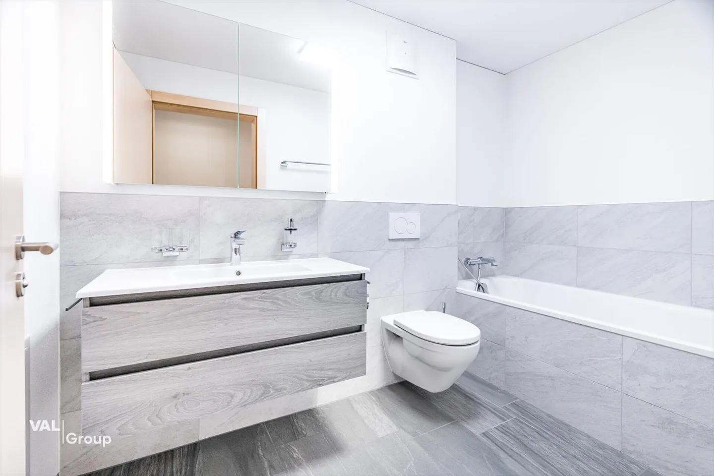 Appartamento moderno di 5,5 stanze con grande balcone - Foto 10 di 13