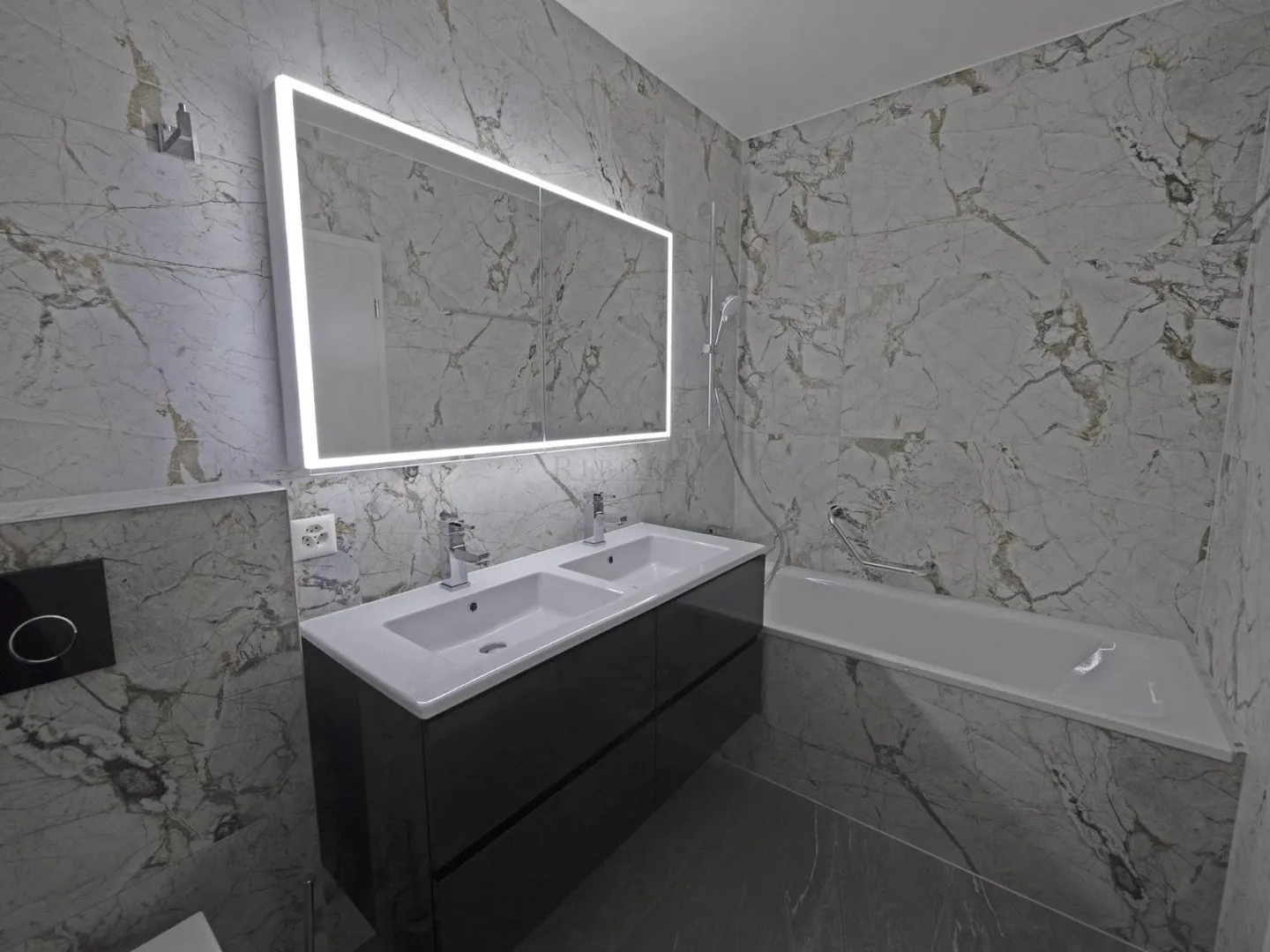 Maison Exclusive au Bord du Lac - Photo 3 sur 9
