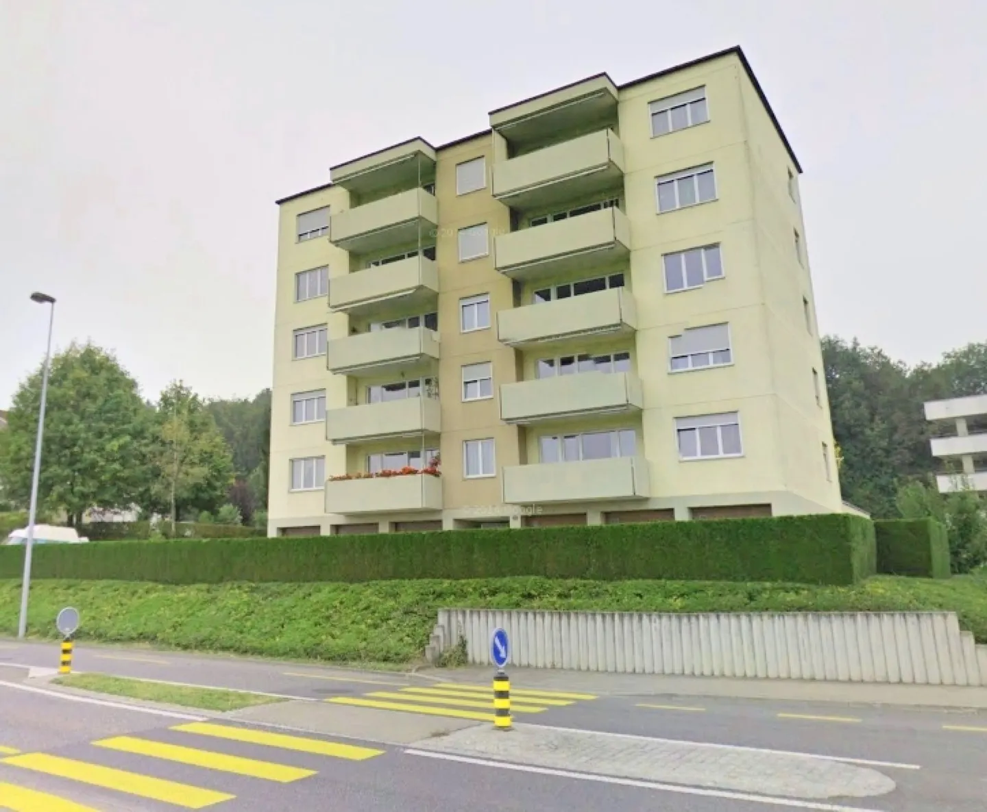 Appartement moderne avec vue sur la montagne - Photo 1 sur 13