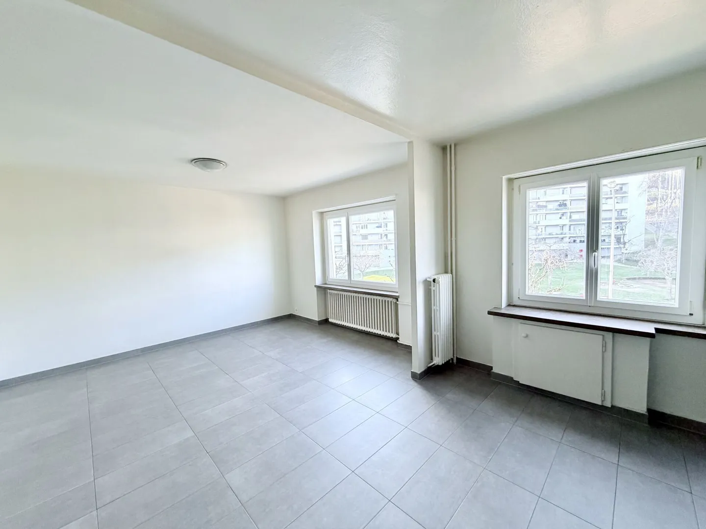 Ideally located! 3.0 room apartment with balcony - Photo 3 of 8