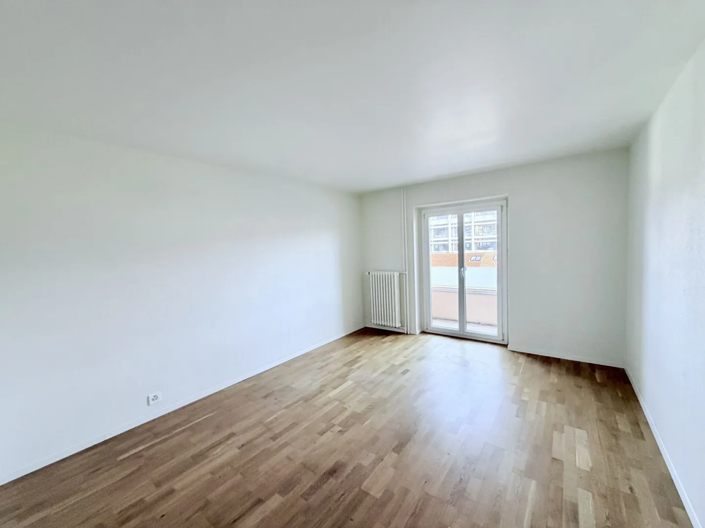 Ideally located! 3.0 room apartment with balcony - Photo 4 of 8