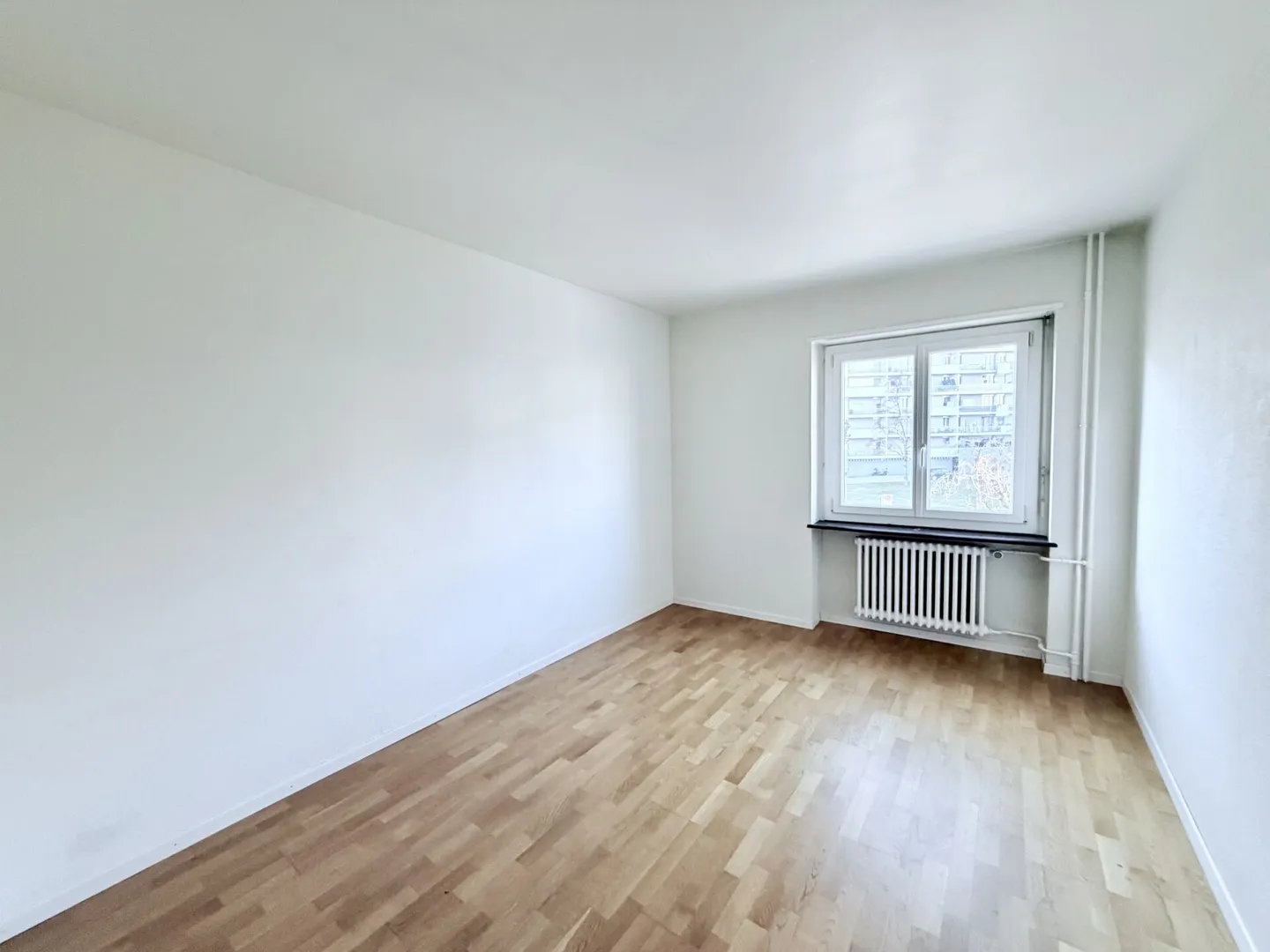 Ideally located! 3.0 room apartment with balcony - Photo 5 of 8