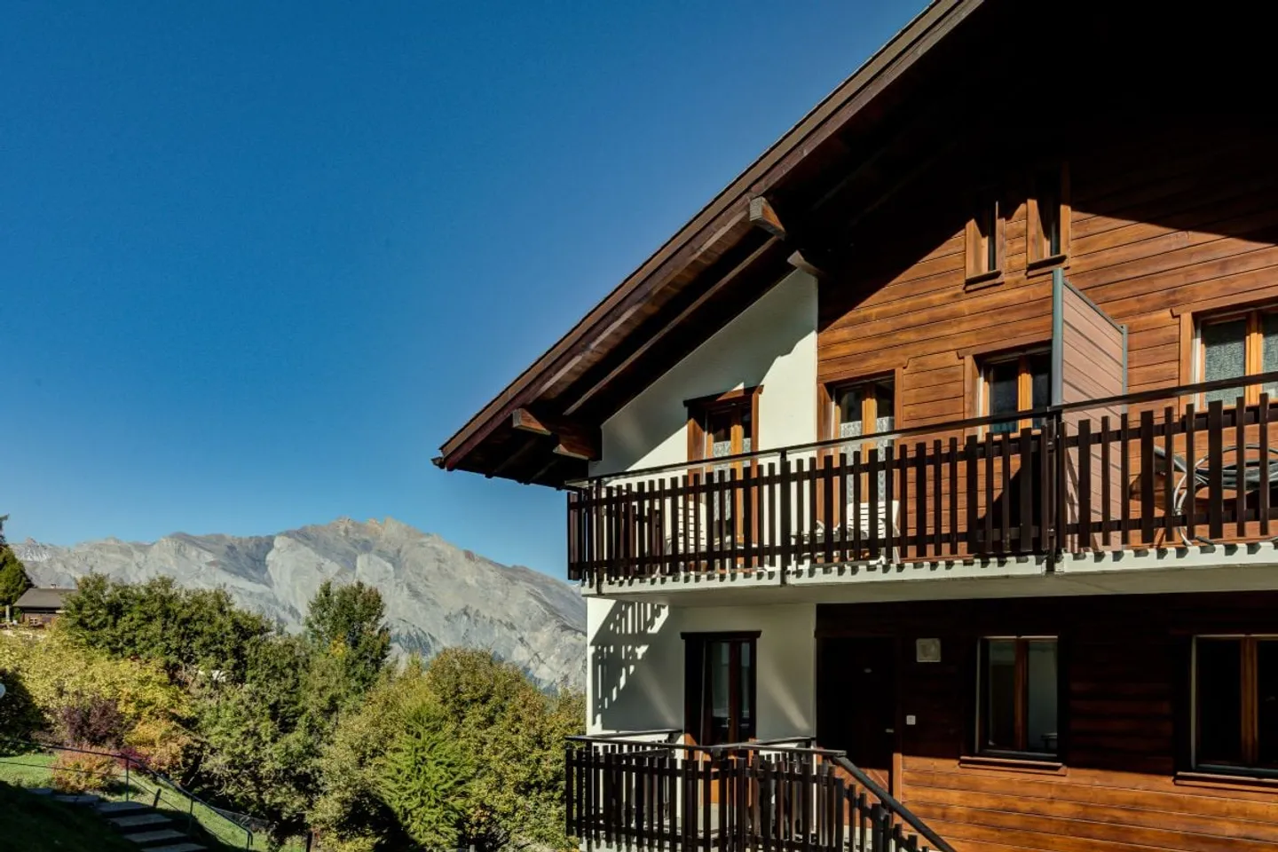 Geräumige und helle 4-Zimmer-Wohnung, 5 Minuten von den Skiliften entfernt - Photo 1 of 13