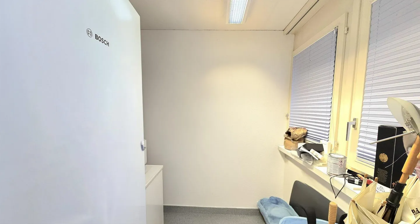 Practice and commercial space in the best central location - Photo 9 of 12