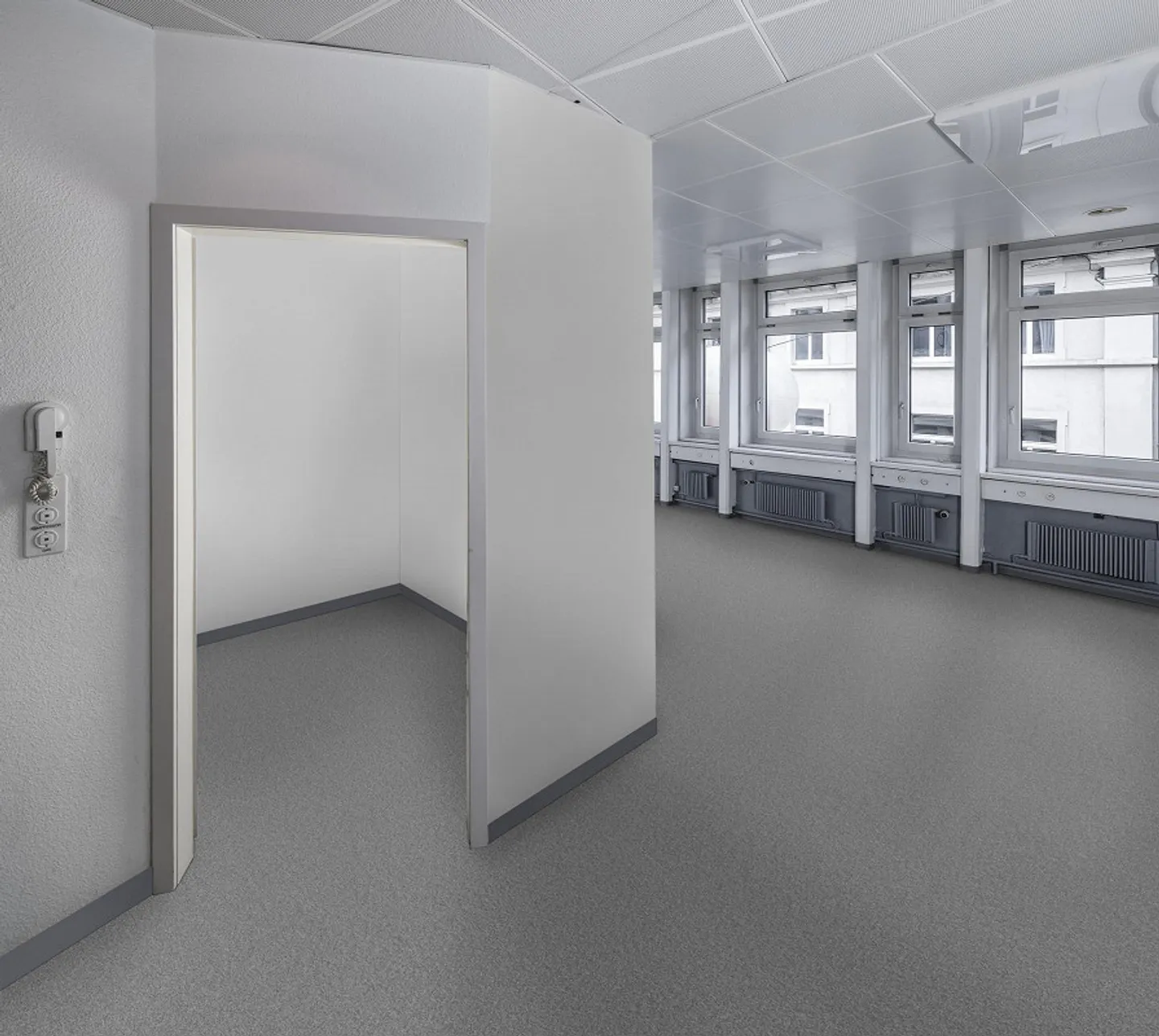 Your Office at the Red Square! - Photo 5 of 13