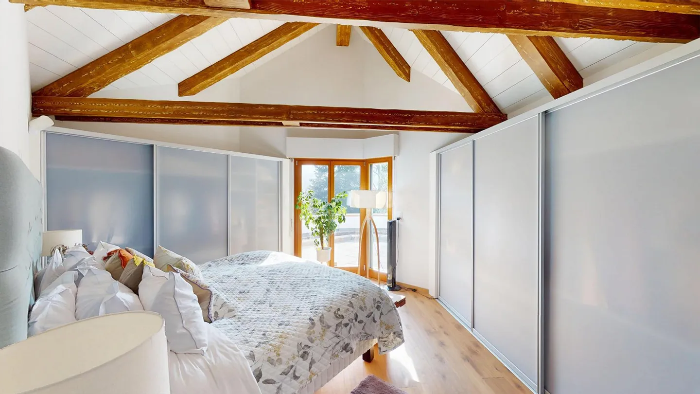 Elegant 9-Room Country Villa with Modern Indoor Pool at Muttenzer Dürrberg - Photo 9 of 12