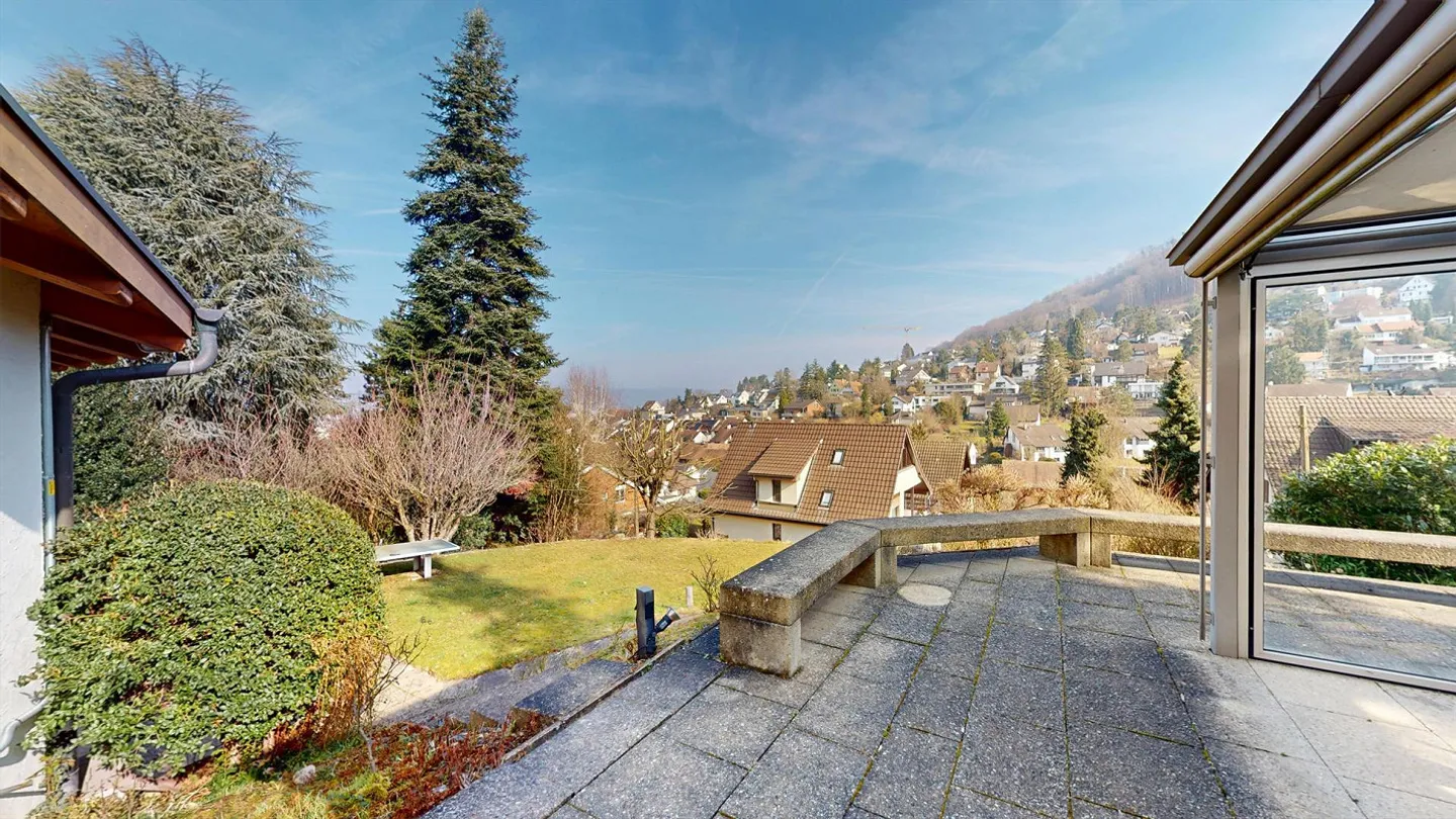 Elegant 9-Room Country Villa with Modern Indoor Pool at Muttenzer Dürrberg - Photo 11 of 12
