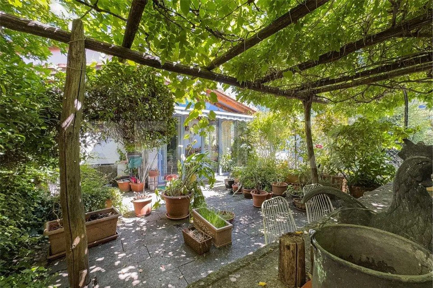 Renoviertes Haus mit Pergola - Foto 5 von 13